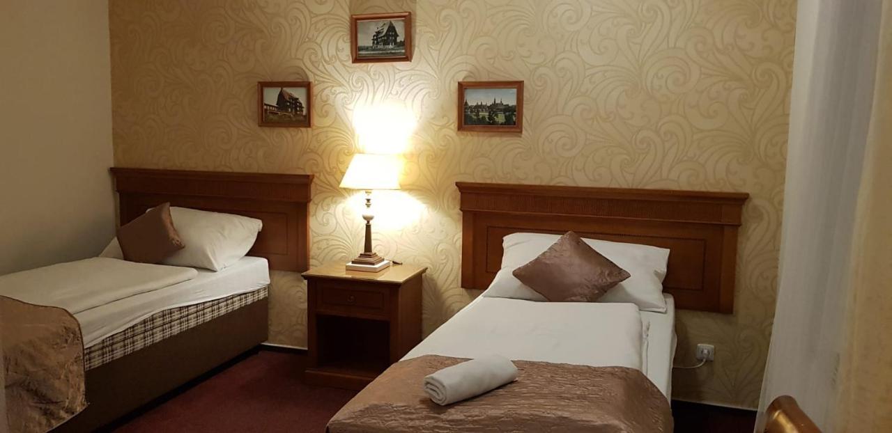 Cínovec Hotel A Restaurace Pomezi מראה חיצוני תמונה