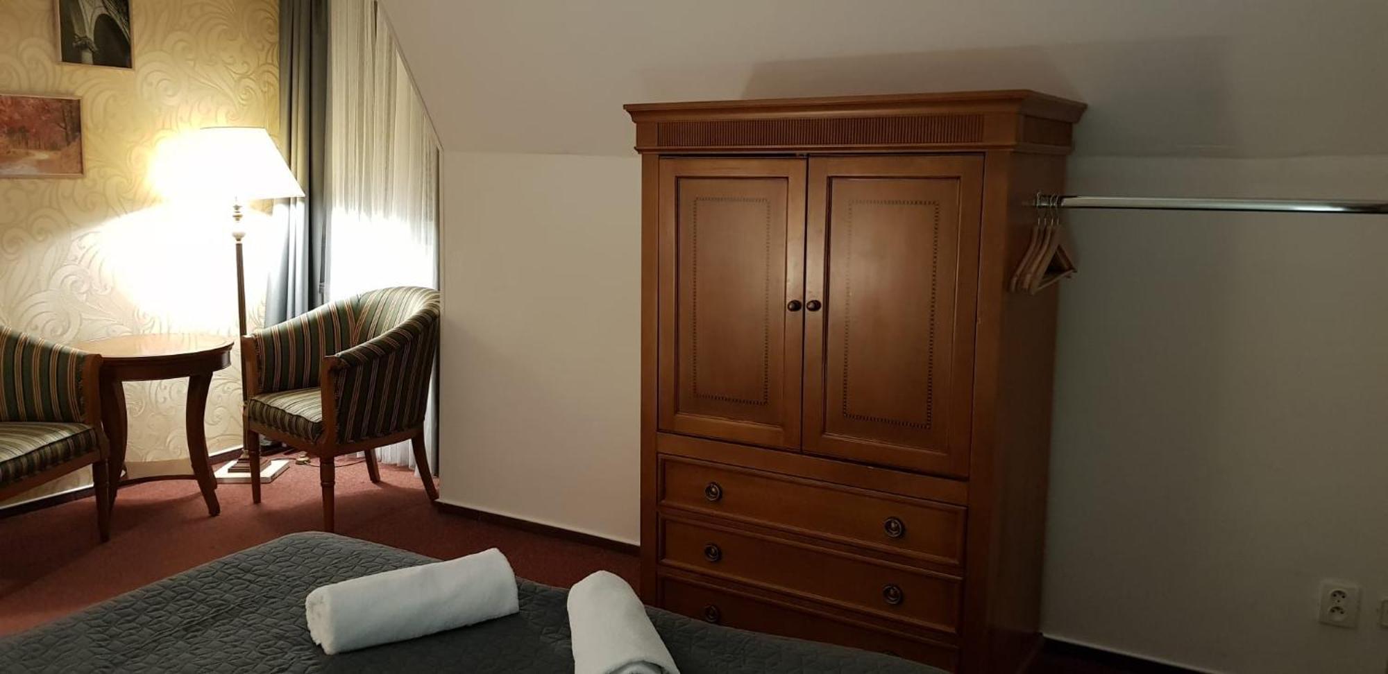 Cínovec Hotel A Restaurace Pomezi מראה חיצוני תמונה