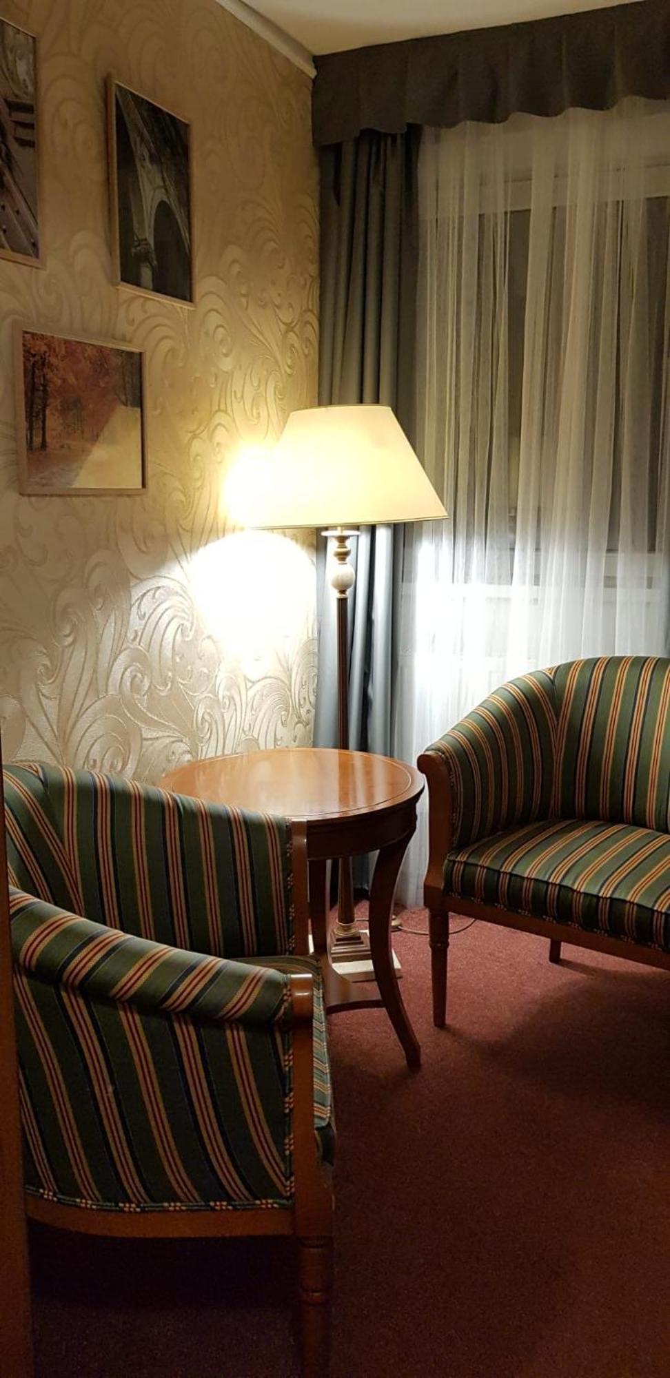 Cínovec Hotel A Restaurace Pomezi מראה חיצוני תמונה